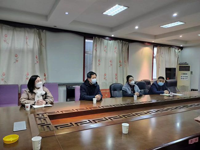 武陟縣人民政府副縣長蘇瑞君、縣農(nóng)業(yè)局局長宋治環(huán)一行蒞臨我公司調(diào)研